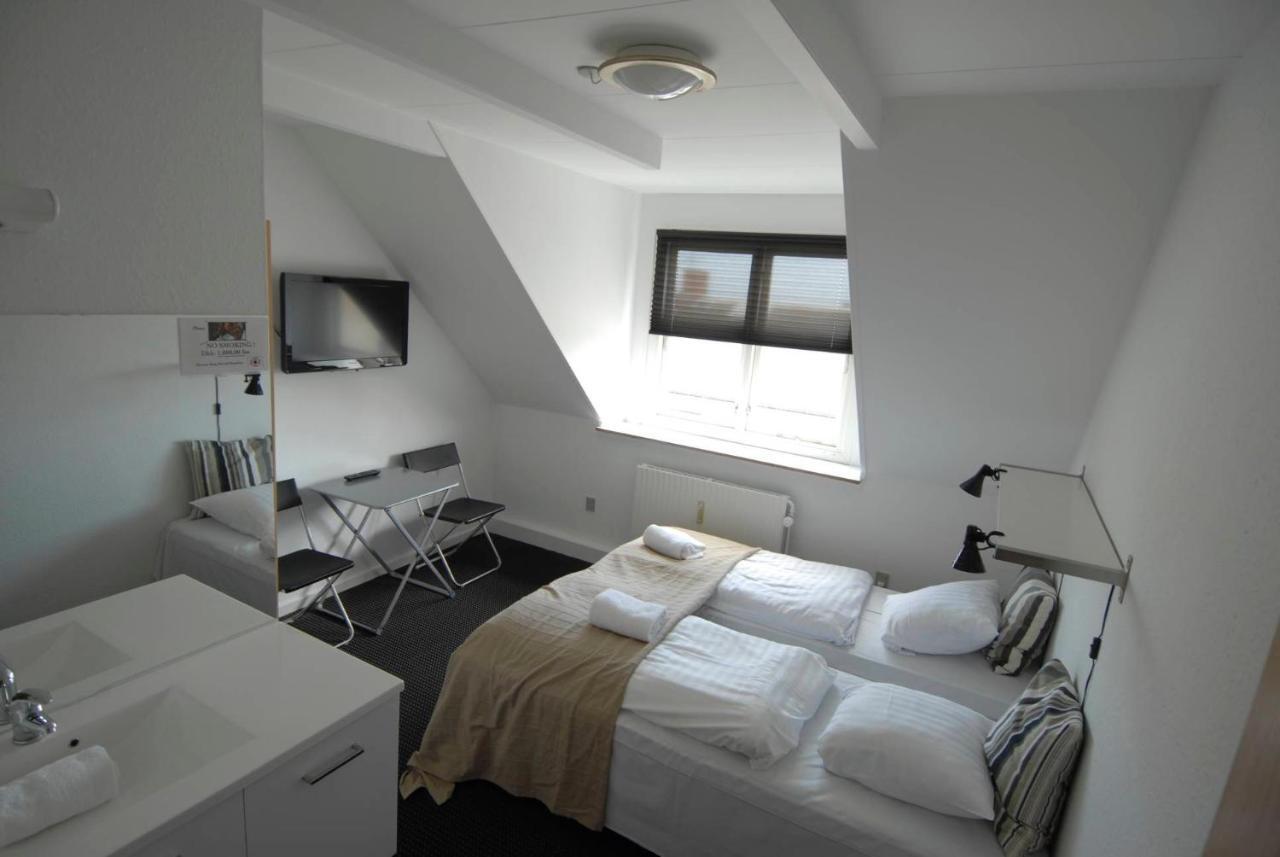 Herman Bang Bed&Breakfast Frederikshavn Zimmer foto